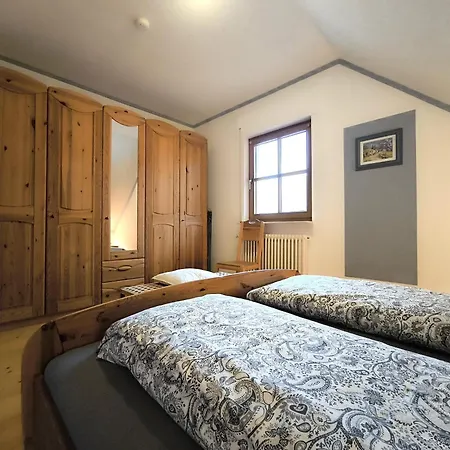 Haus Marianne * Langscheid (Mayen-Koblenz)