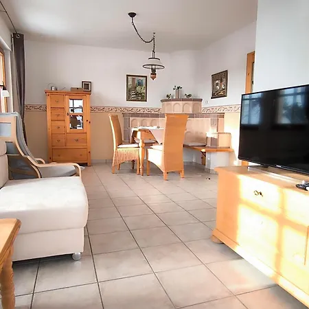 Haus Marianne Апартаменты Langscheid (Mayen-Koblenz)