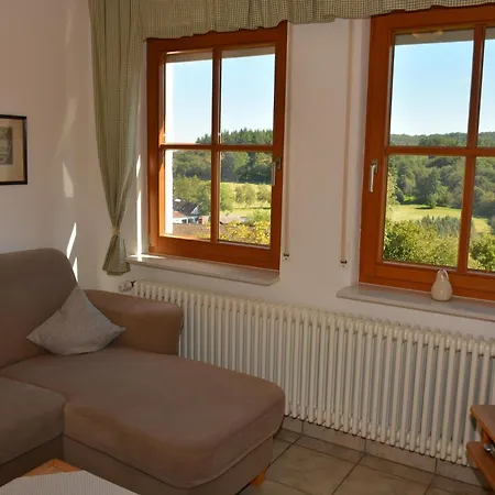 Haus Marianne * Langscheid (Mayen-Koblenz)